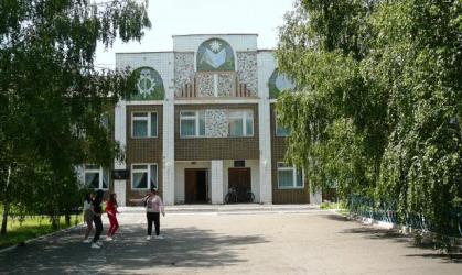 Шамраївский навчально-виховний комплекс  також реорганізовують через малу кількість дітей.
